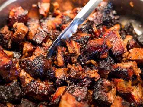  Kansas City Burnt Ends: Yhdistä juicyy ruohoa ja savustettua täydellisyyttä makunsa syvyydellä